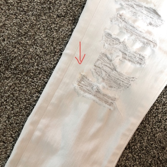 AG WHITE distressed skinny’s - Picture 5 of 6